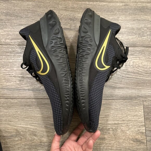 NIKE Renew Run 2 Running Shoes Sneakers Black Metallic Gold Men\'s Size 15 main image 10
